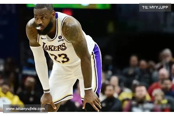 詹姆斯今日触底反弹创79年NBA史无前例纪录震惊全场 詹姆斯今日触底反弹创79年NBA史无前例纪录震惊全场