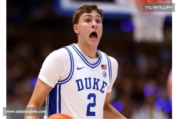 萧华亲临观战 NBA准状元弗拉格16分9篮板 带领杜克大胜中国男篮晋级四强 萧华亲临观战 NBA准状元弗拉格16分9篮板 带领杜克大胜中国男篮晋级四强